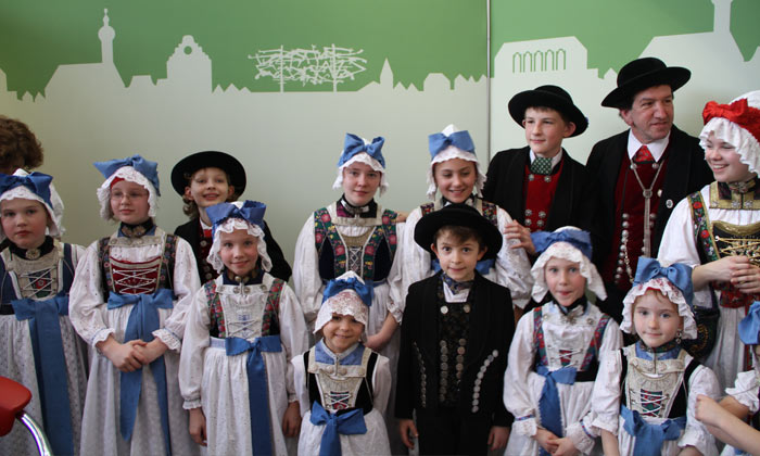 Die Trachtenjugend der D’Ampertaler Dachau